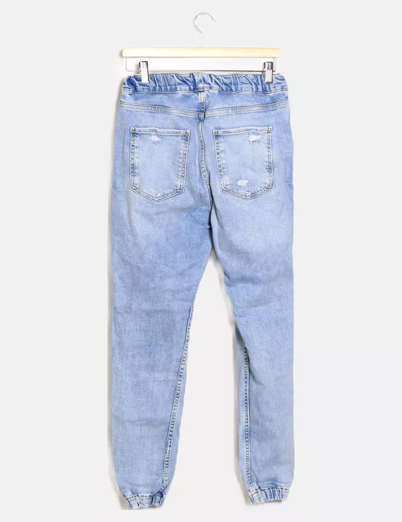 Bershka Pantalón denim rotos