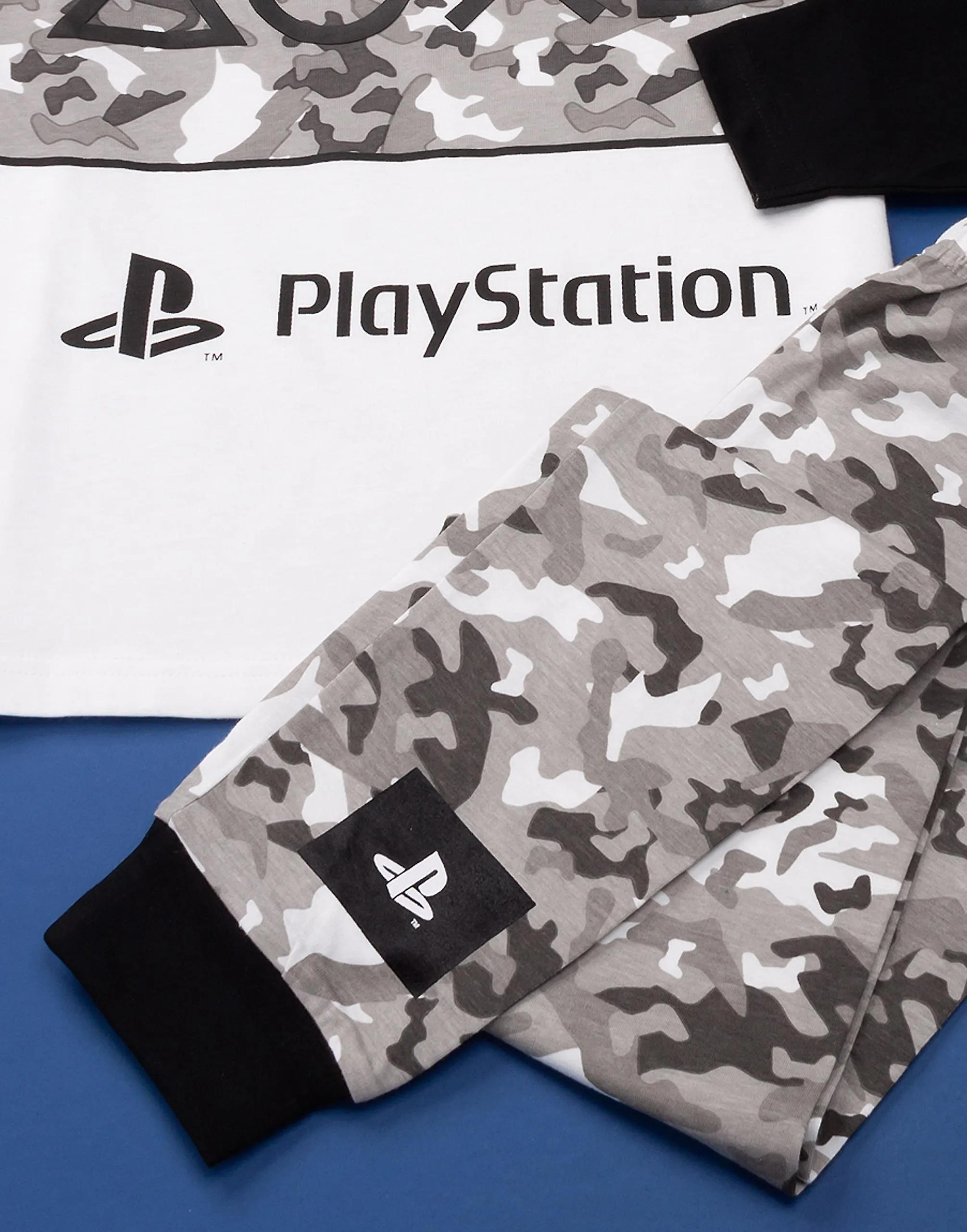 Conjunto de pijama de manga corta y pierna larga para niños PlayStation Boys Estampado de logotipo de camuflaje gris