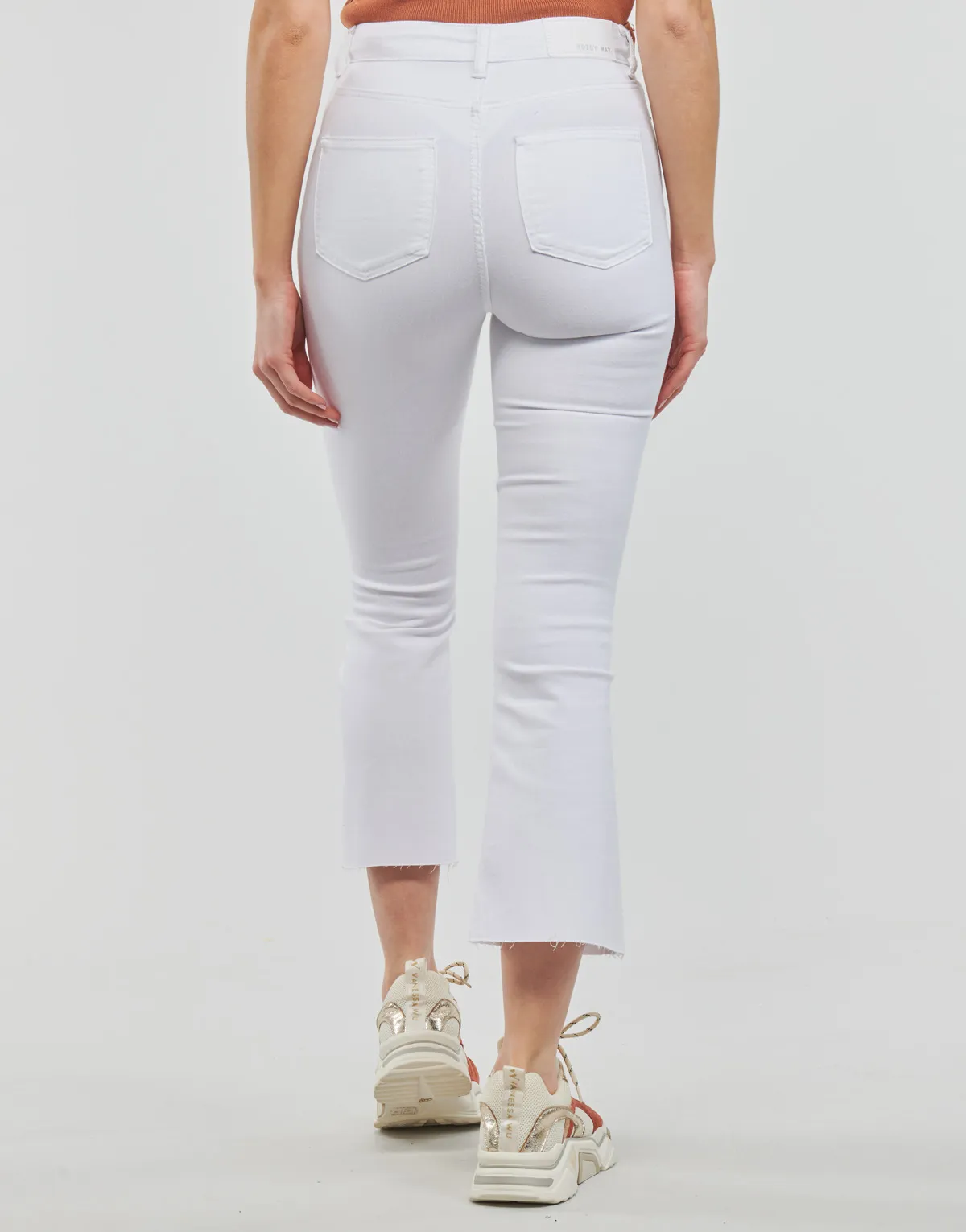 NMSALLIE HW KICK FLARED JEANS VI163BW S*