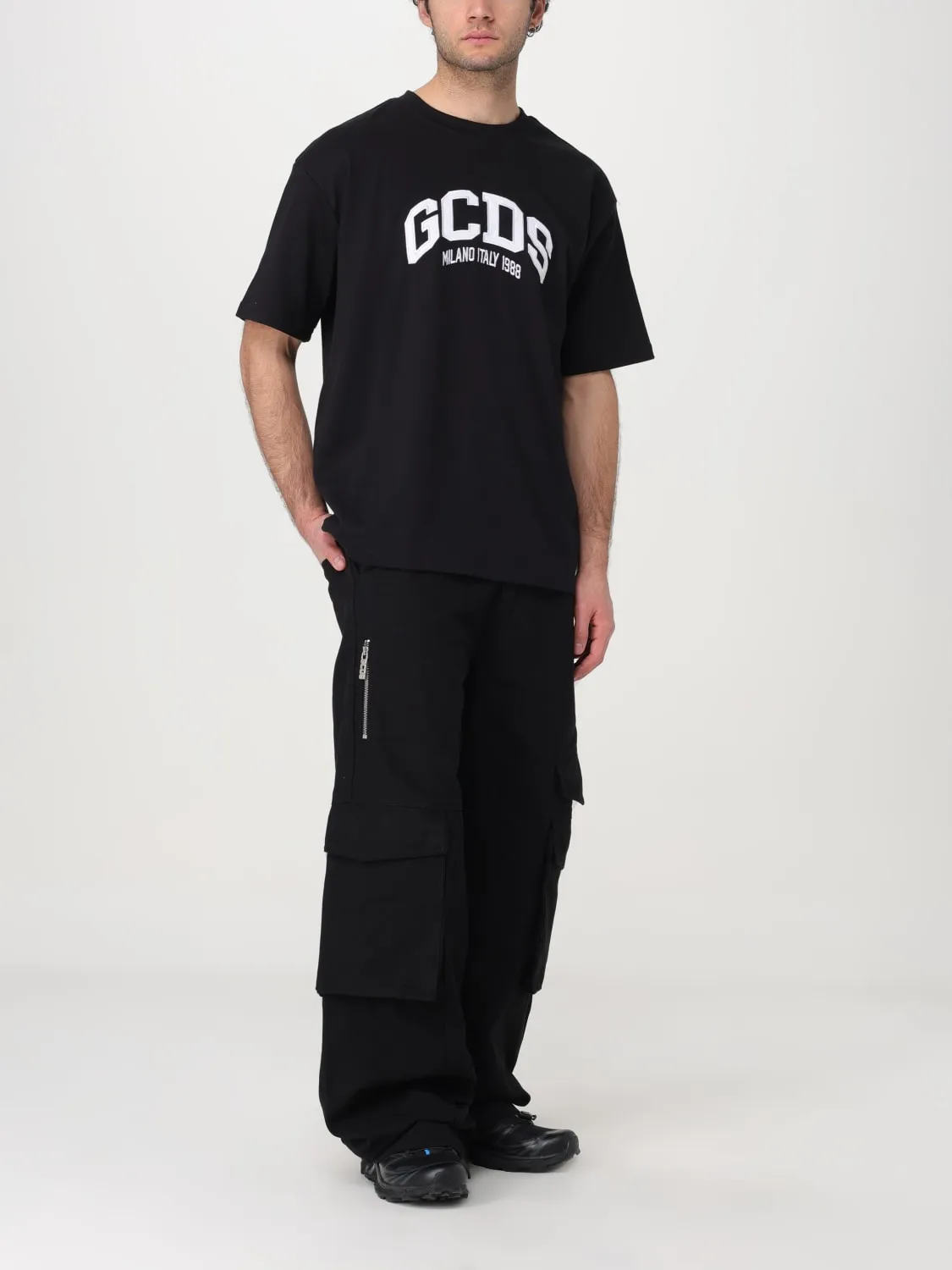 Pantalón hombre GCDS