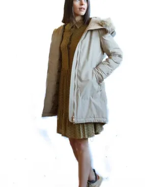 parka indi-cold acolchada con capucha beige