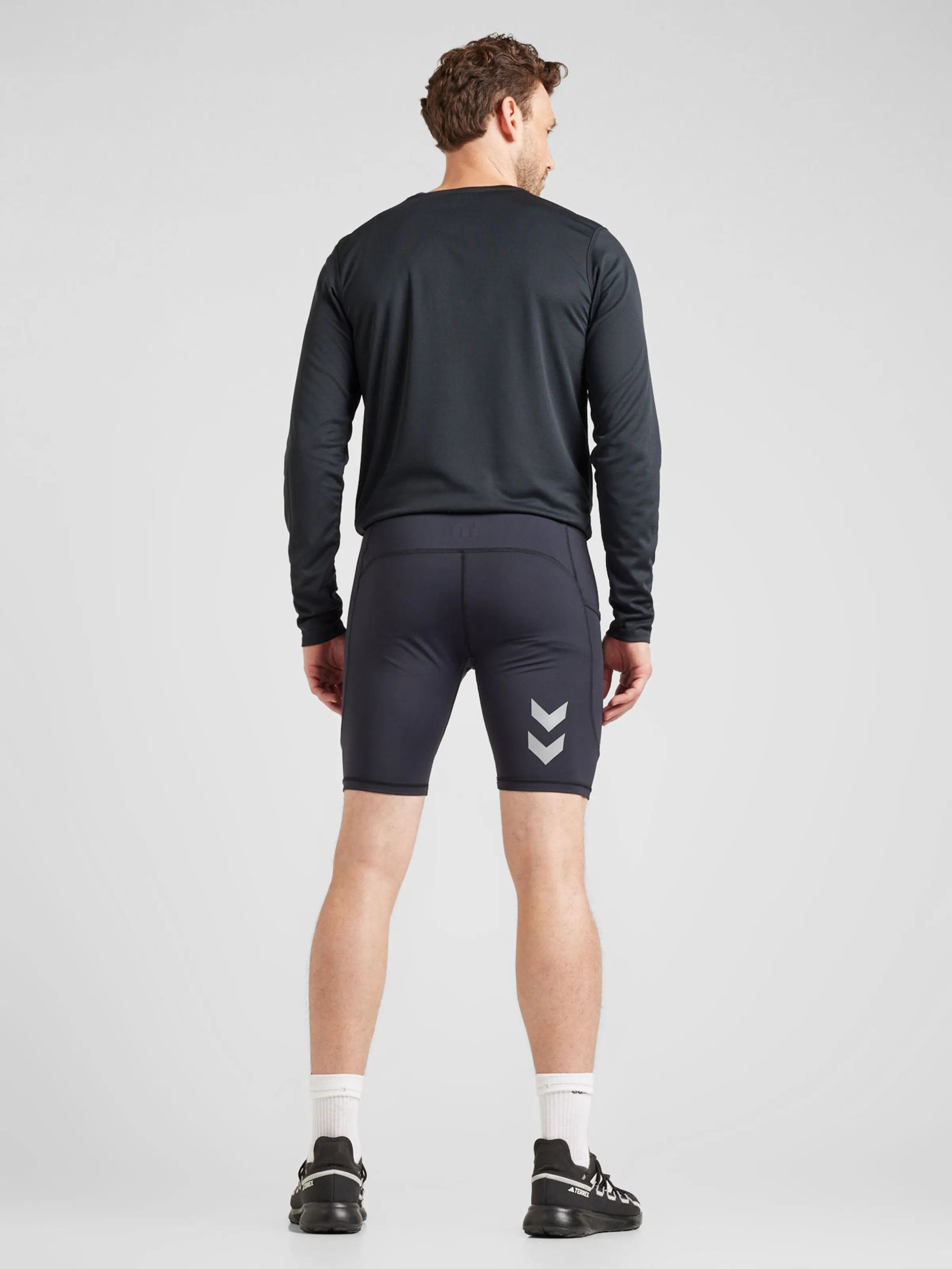 Skinny Pantalón deportivo Hummel en Negro