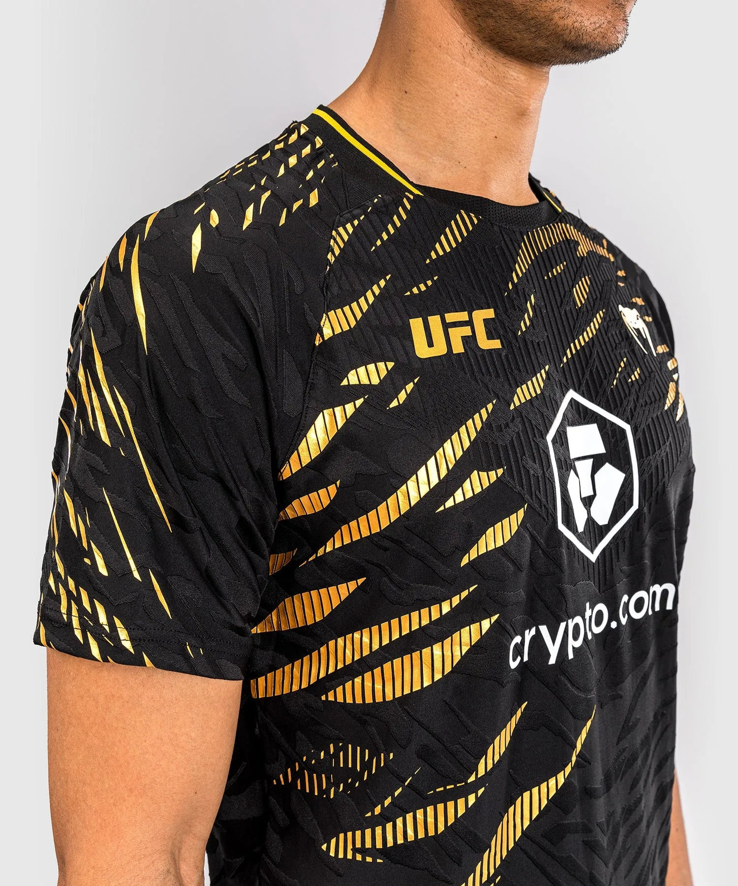 UFC Fusion by Venum Personalizados Authentic Fight Night Camiseta de Salida para Hombre - Campeón