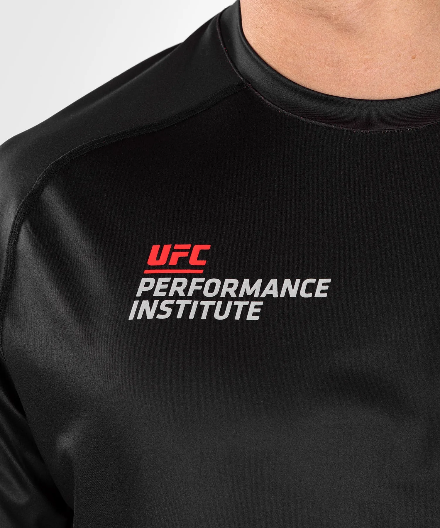 UFC Venum Performance Institute 2.0 Camiseta para Hombre Dry-Tech - Negra/Roja