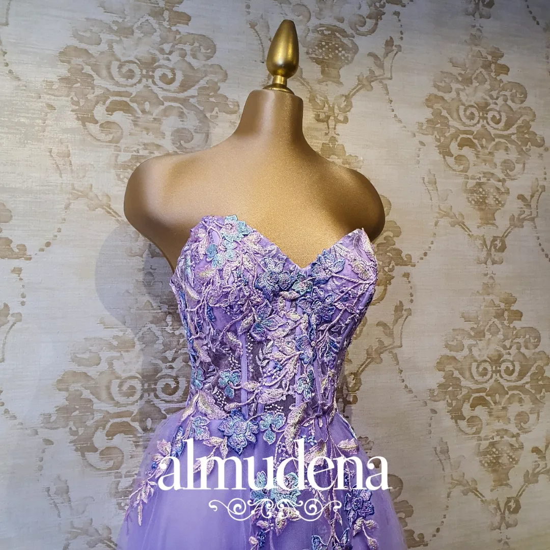 Vestido Lila Largo Corset Bordado Tu